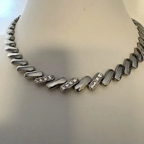 Silver Tone Rhinestone Accent Slant Bar Link Necklace Elegant Classic 17 in - Picture 1 of 8